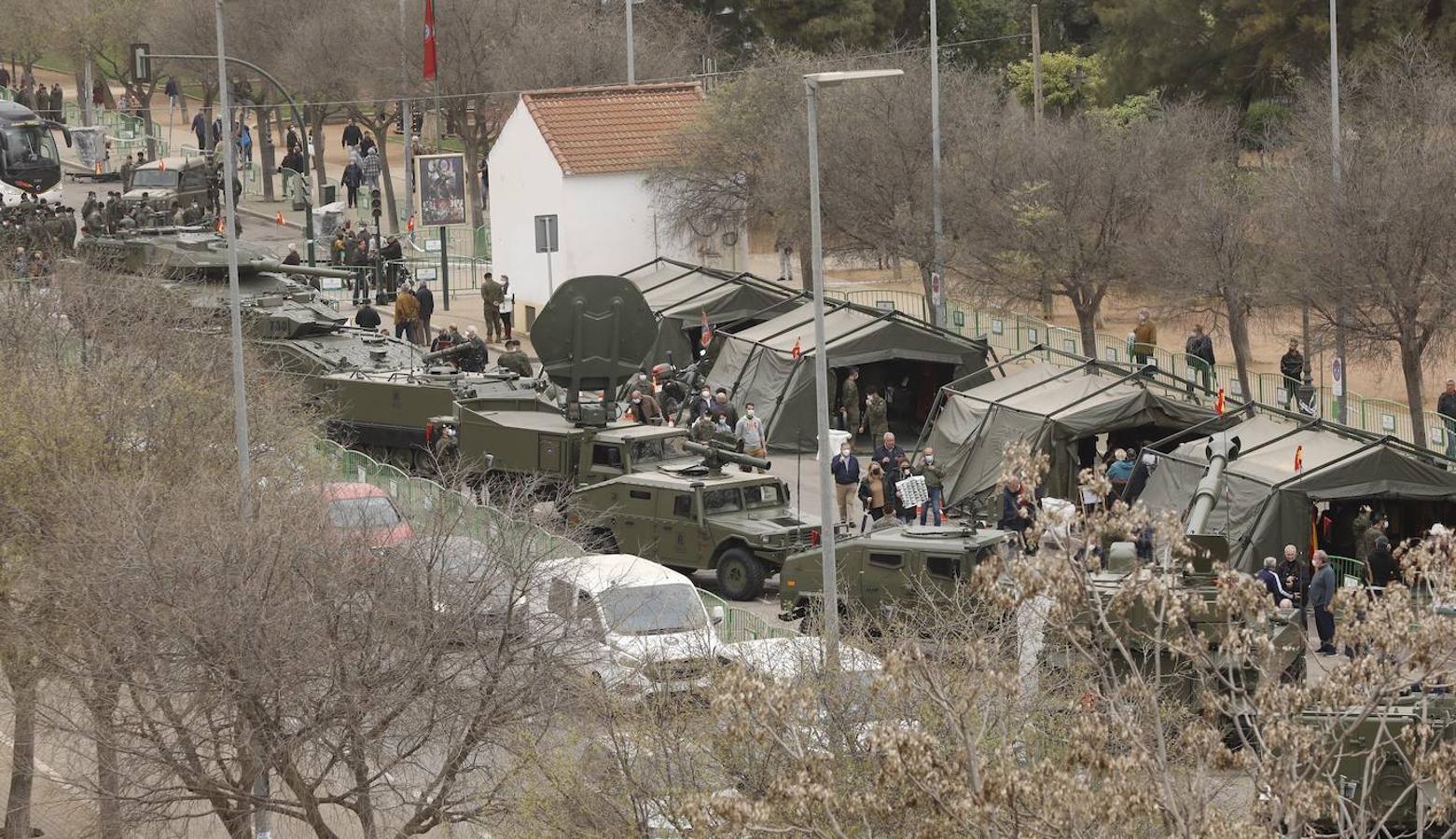 La espectacular exposición militar en Córdoba de las Unidades Acorazadas de la Bri X, en imágenes