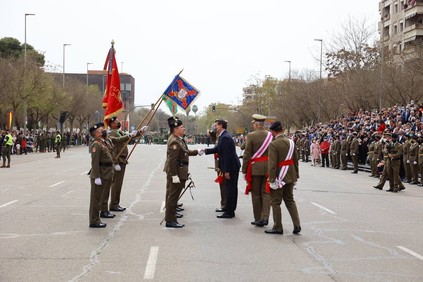 La solemne jura civil de bandera en Córdoba, en imágenes