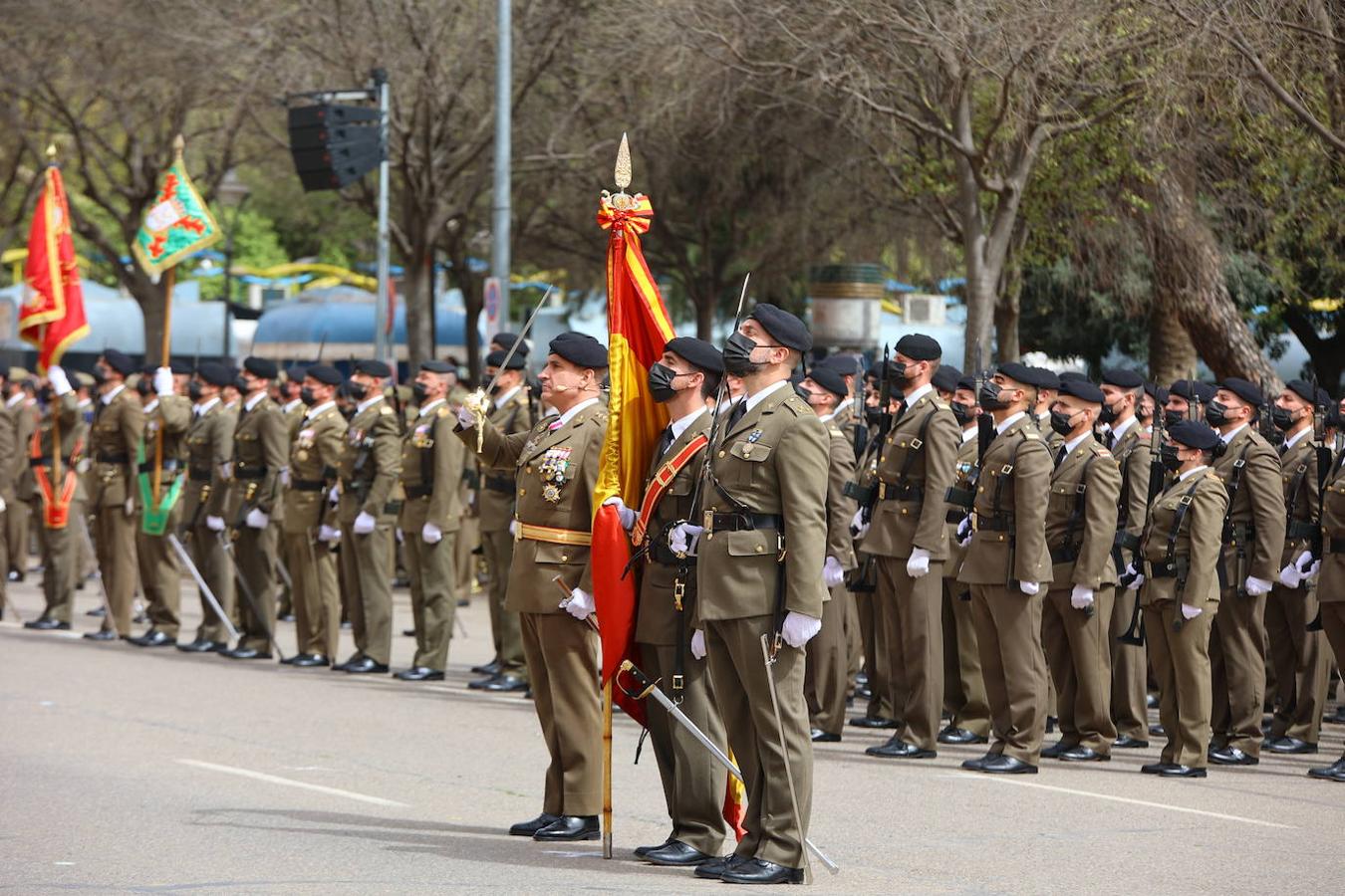 La solemne jura civil de bandera en Córdoba, en imágenes