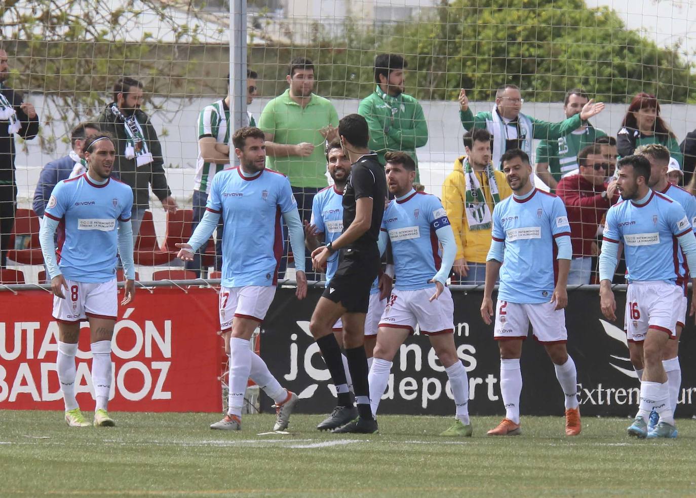 Las mejores imágenes del UD Montijo - Córdoba CF