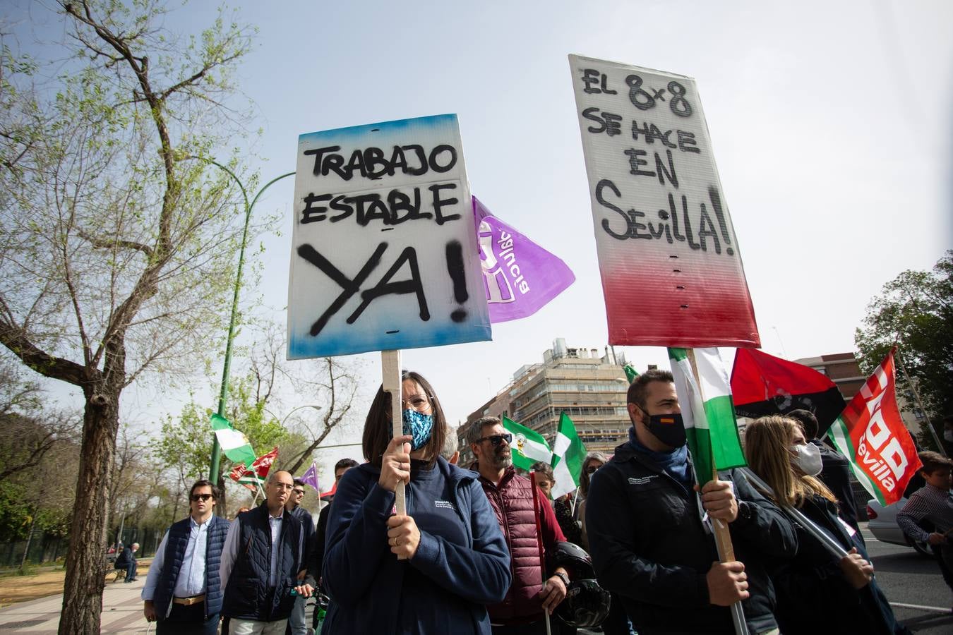 Manifestación de trabajadores de Santa Bárbara Sistemas por las calles de Sevilla. VANESSA GÓMEZ