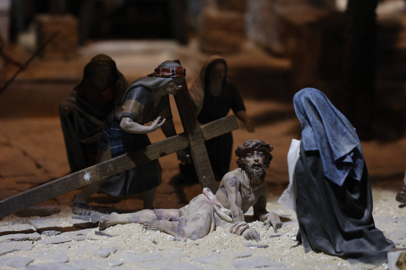 La llamativa Pasión de Cristo en quince dioramas en Zoco Córdoba