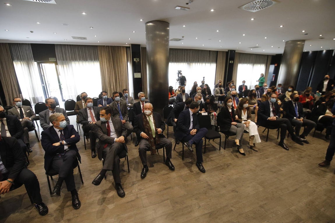 La conferencia de la consejera de Fomento en el foro de Asfaco, en imágenes