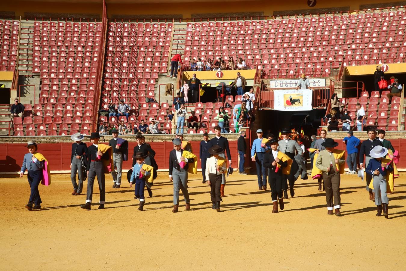 En imágenes, los nuevos valores en la becerrada del Círculo Taurino de Córdoba