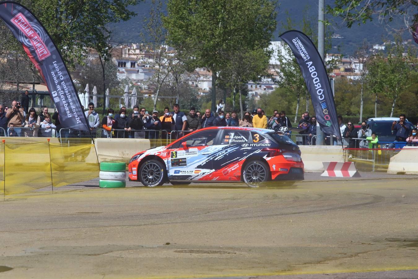 El espectacular tramo urbano del Rallye Sierra Morena 2022 por Córdoba, en imágenes