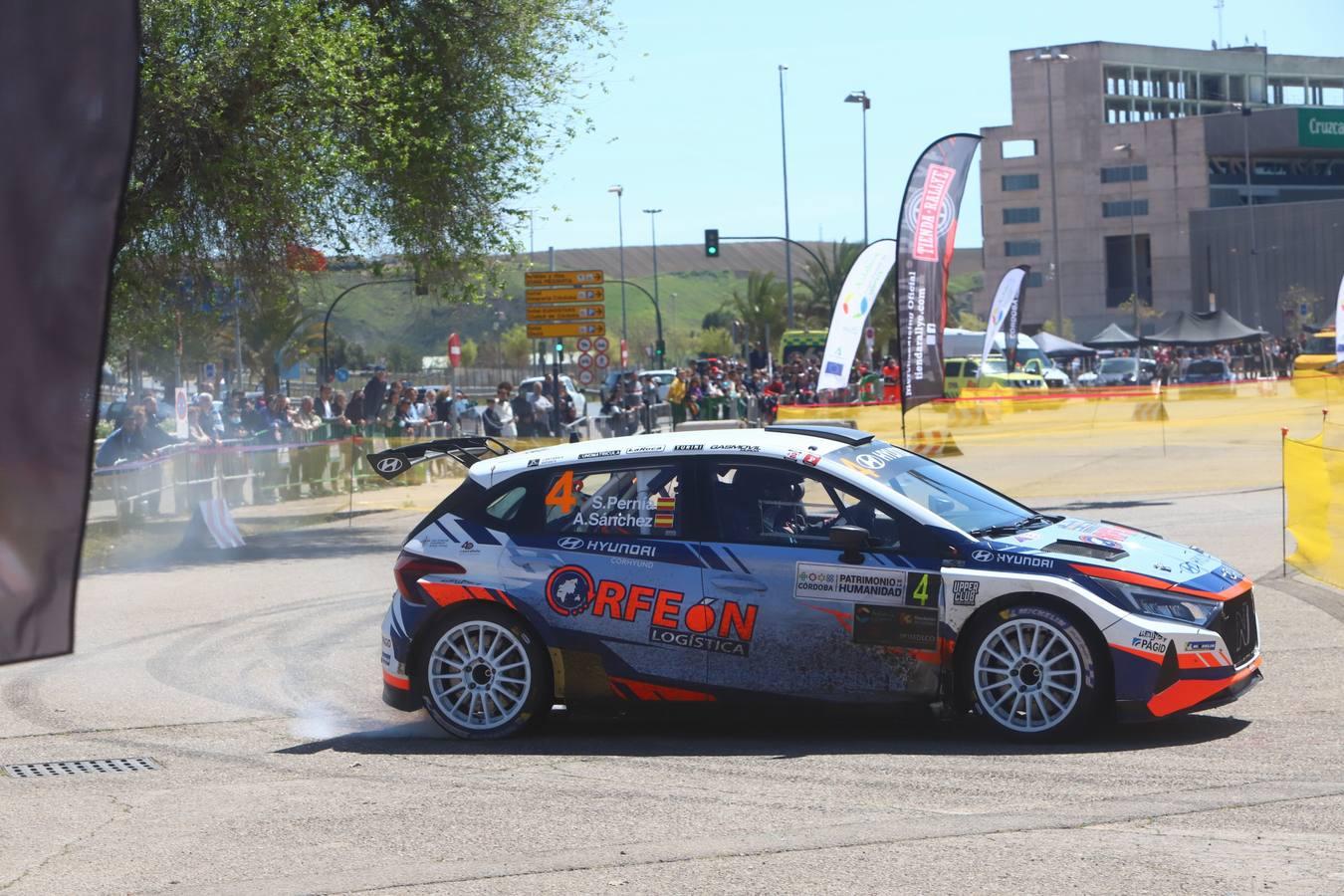 El espectacular tramo urbano del Rallye Sierra Morena 2022 por Córdoba, en imágenes