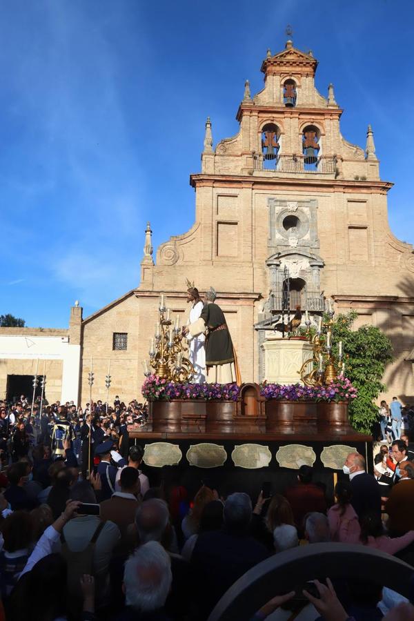 La procesión de Jesús de la Bondad en Córdoba, en imágenes