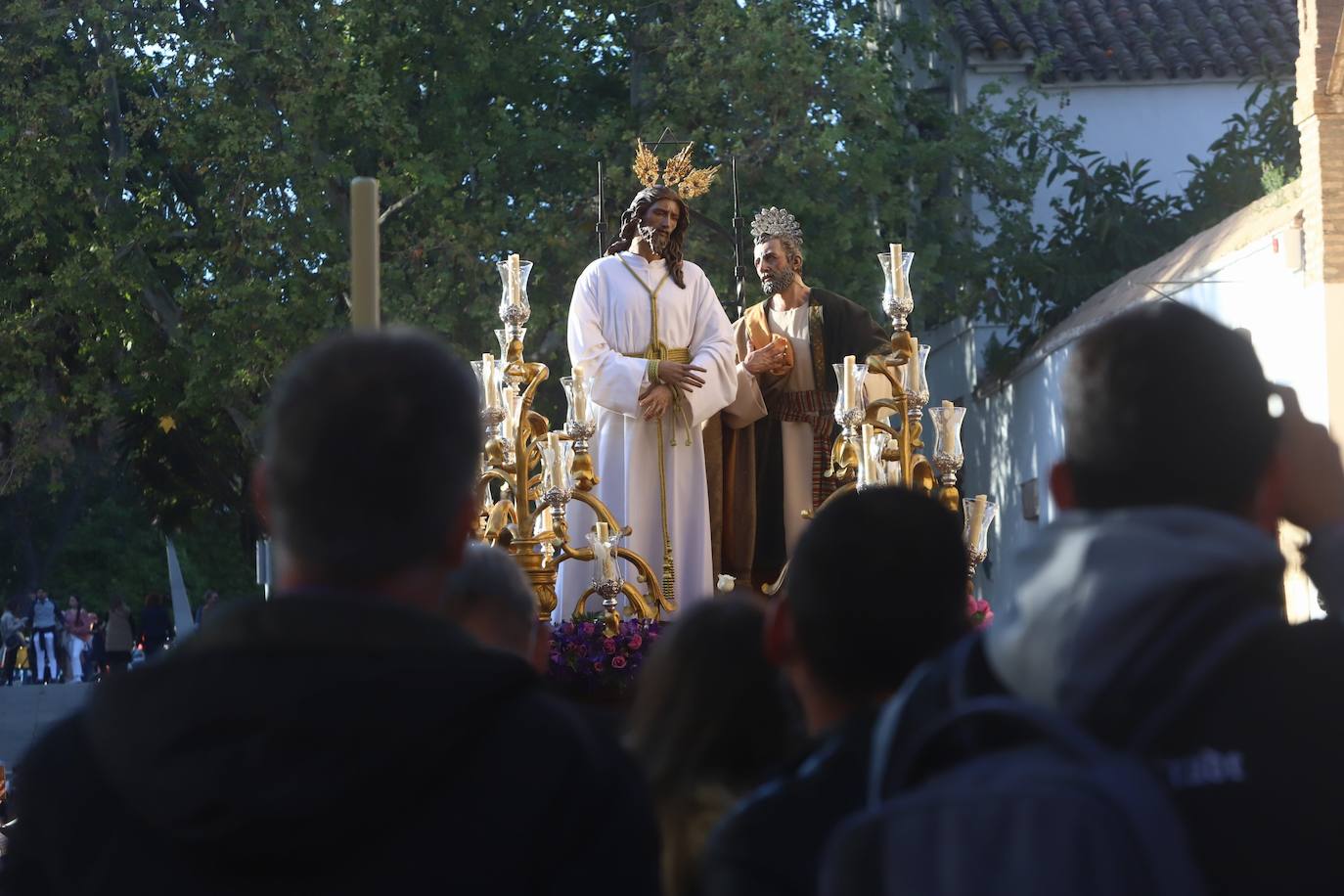 La procesión de Jesús de la Bondad en Córdoba, en imágenes