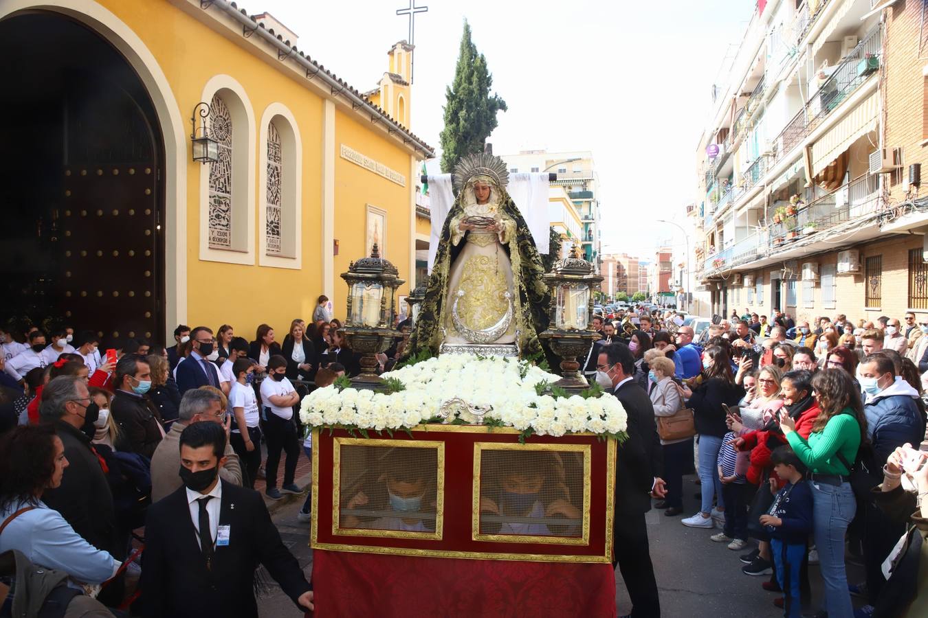 La Semana Santa Infantil del colegio Santa María de Guadalupe de Córdoba, en imágenes