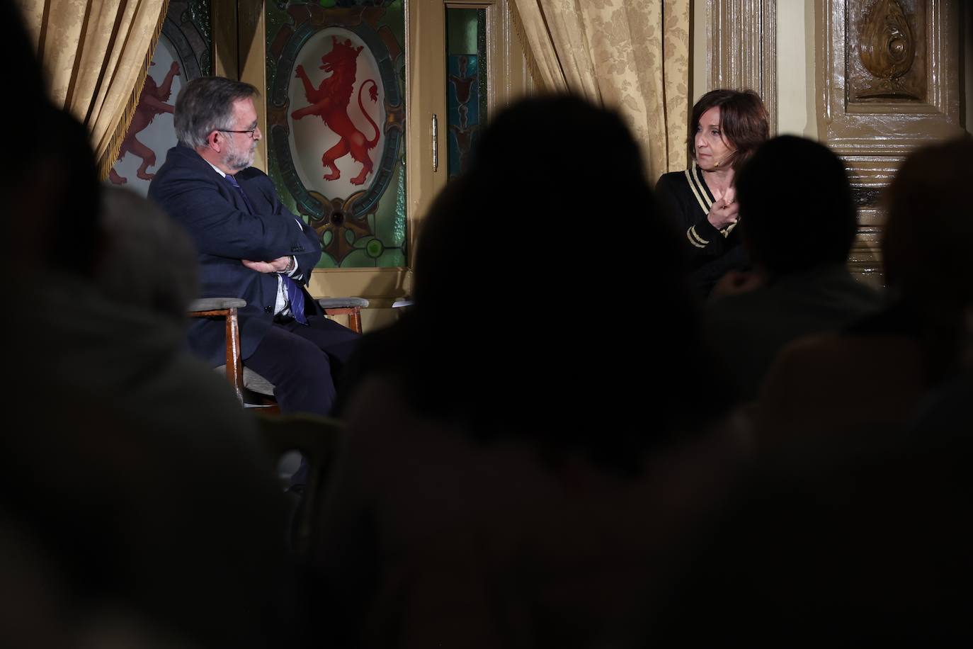 La presencia de Paloma Sánchez-Garnica en el Foro Cultural de ABC Córdoba, en imágenes