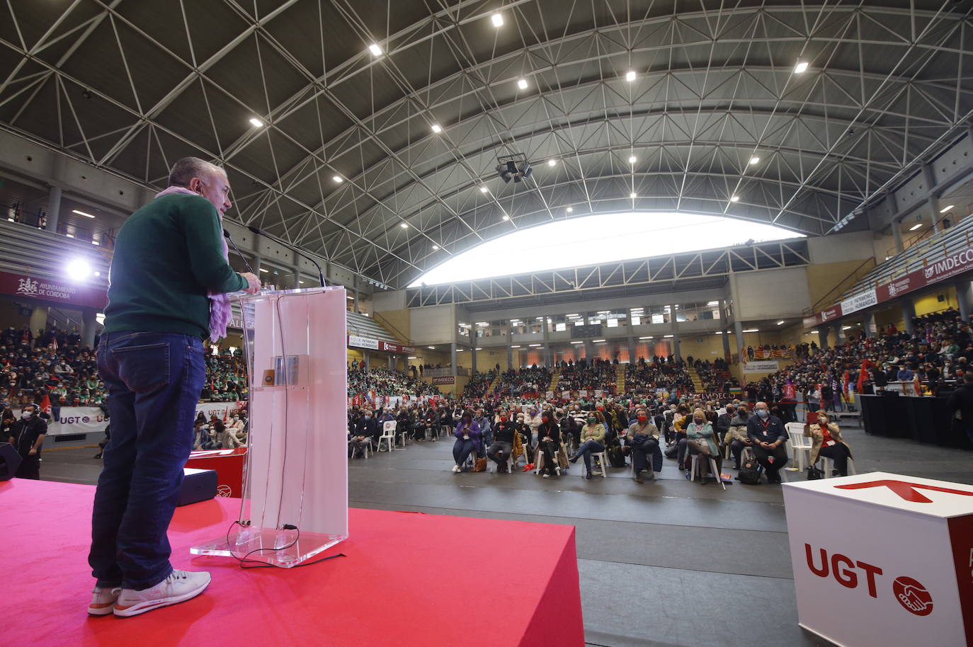 La presencia de Pedro Sánchez en la Asamblea de UGT en Córdoba, en imágenes