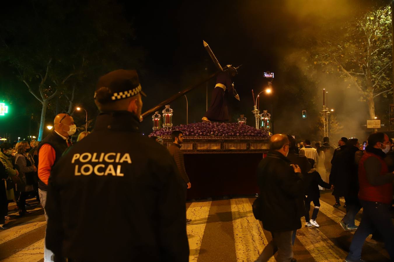 El íntimo via crucis de Jesús en su Soberano Poder por Córdoba, en imágenes