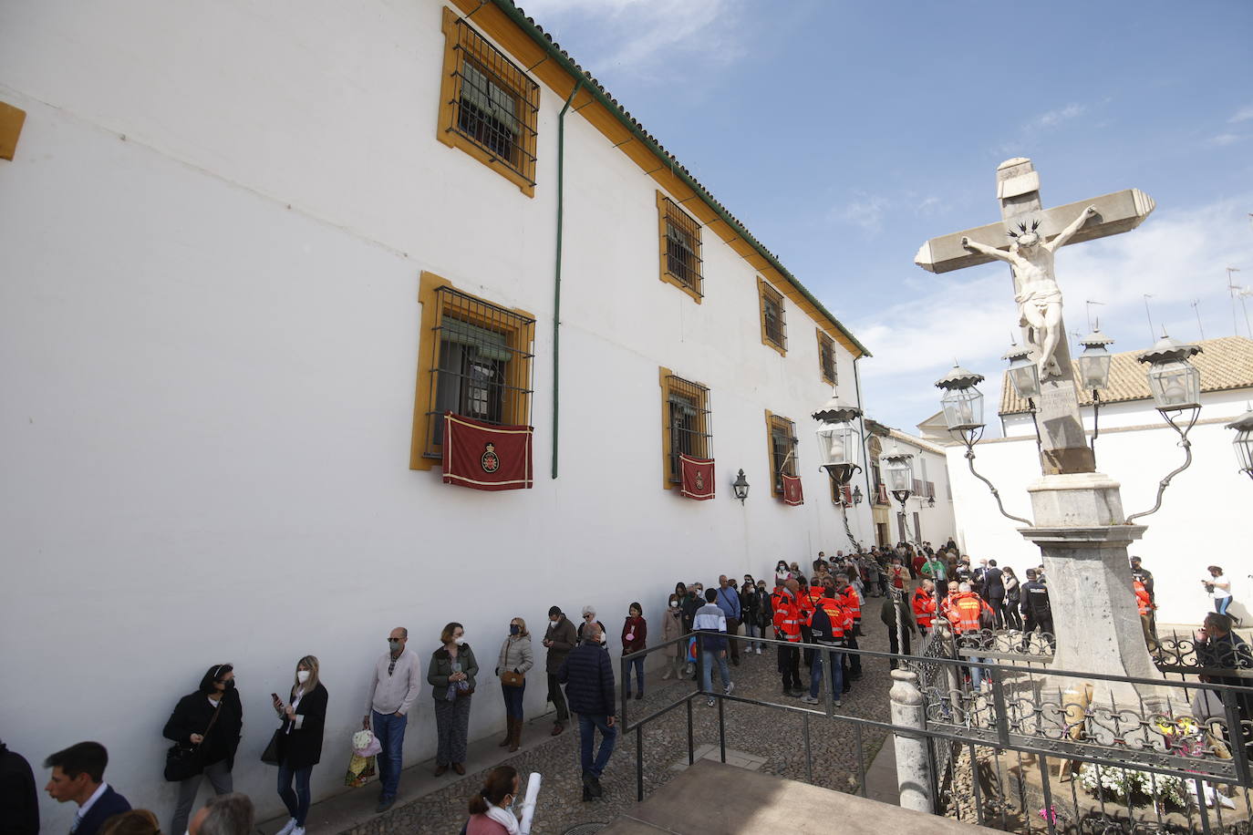 El tradicional Viernes de Dolores en Córdoba, en imágenes