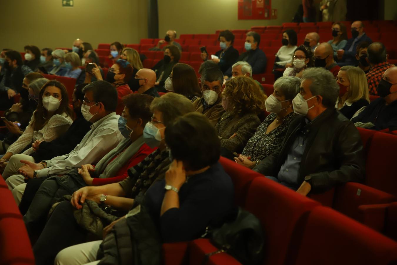 El místico montaje en que Lluis Homar y Adriana Ozores ponen voz a San Juan de la Cruz, imágenes