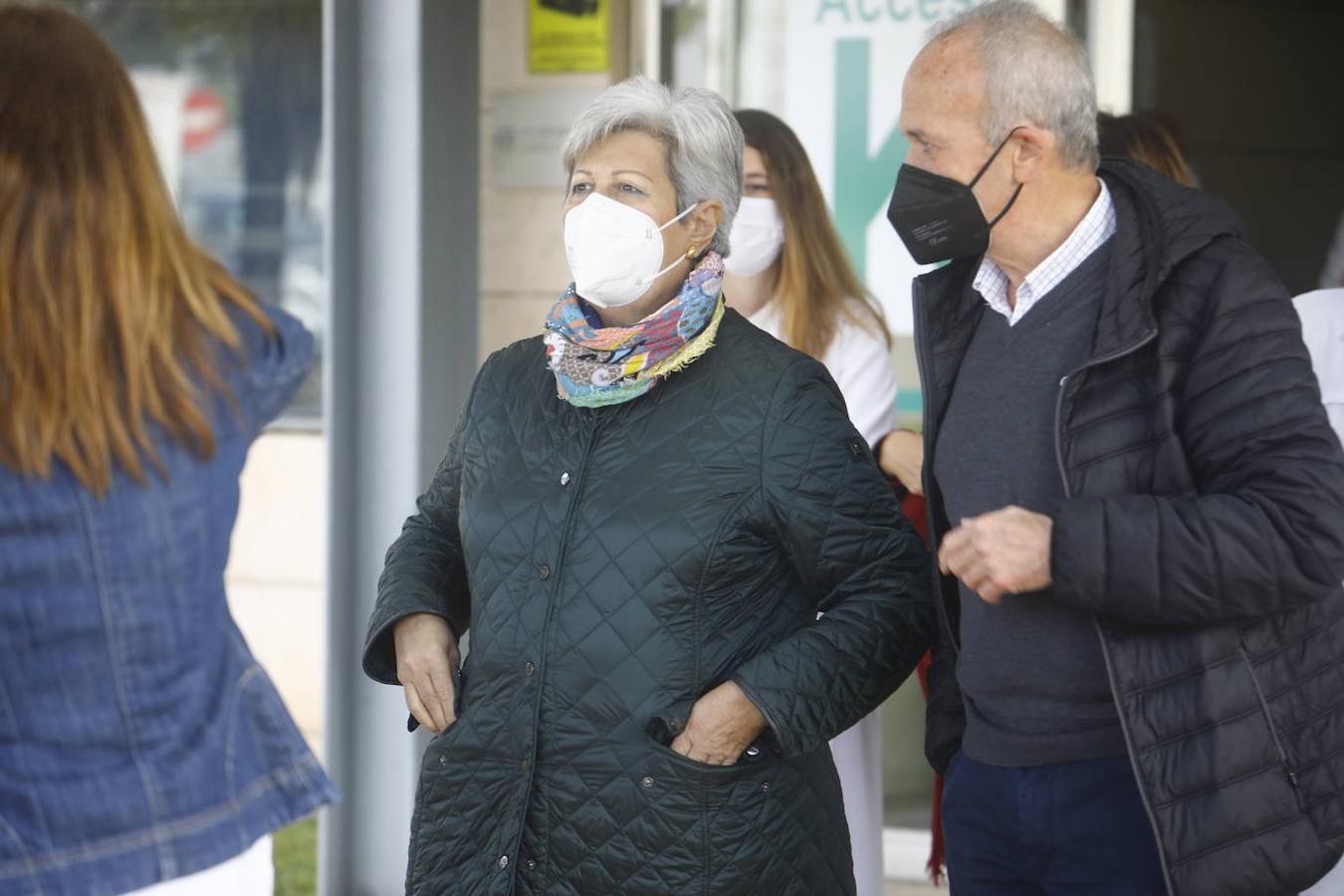 El primer trasplante renal cruzado en el Hospital Reina Sofía, en imágenes