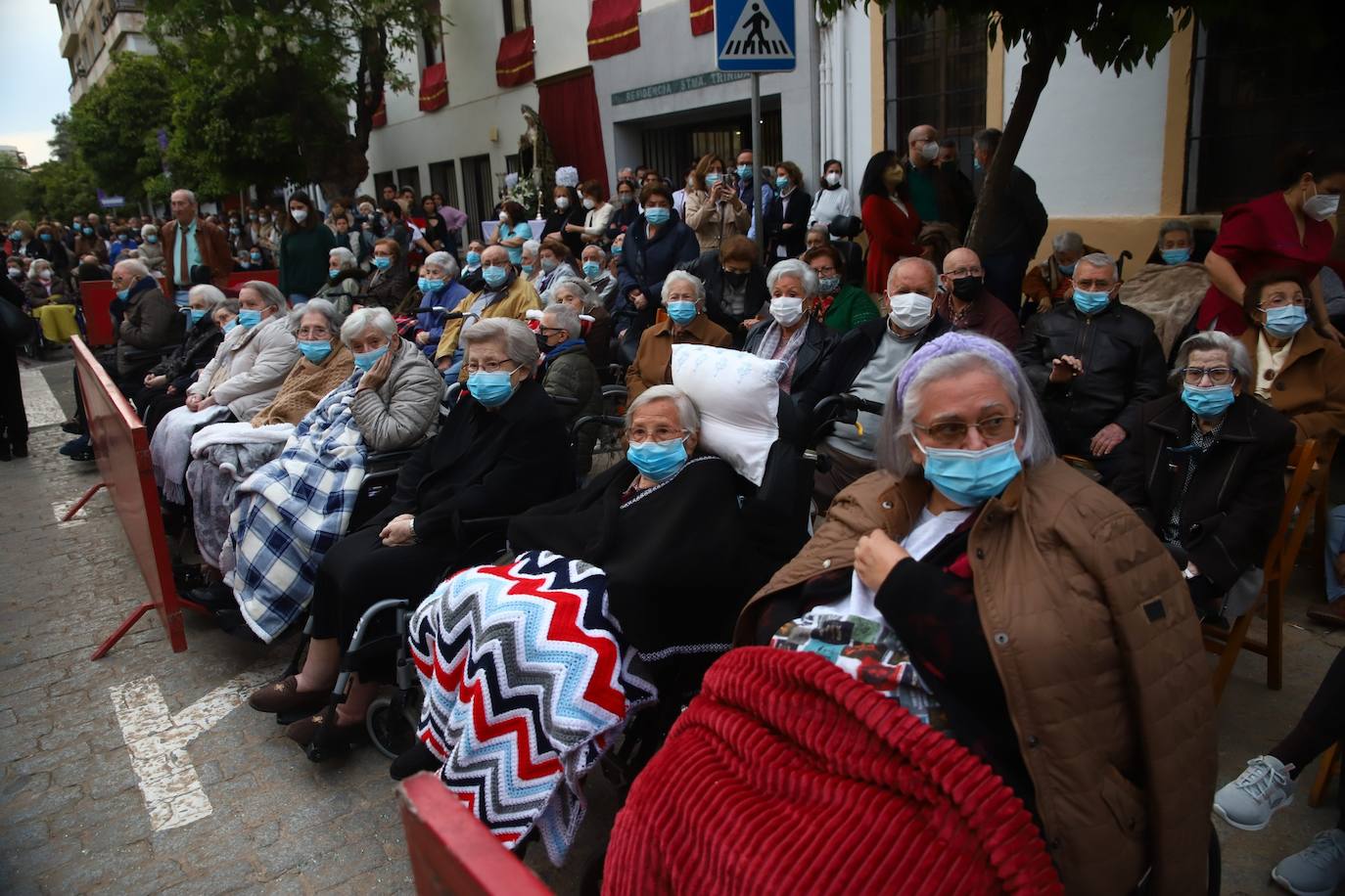 Los vía crucis de la Providencia y la Redención en Córdoba, en imágenes