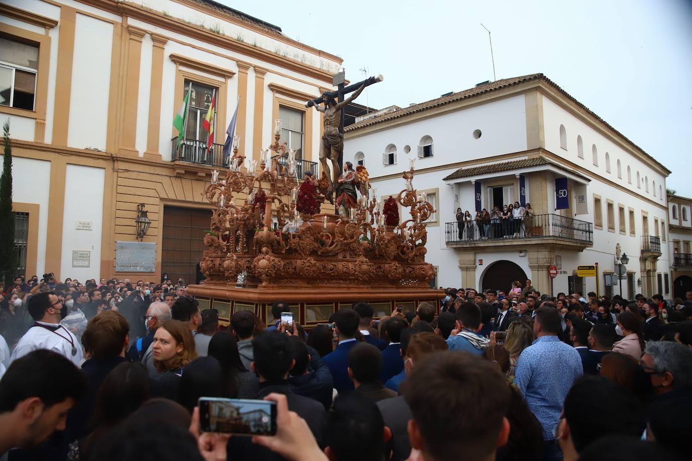 Los vía crucis de la Providencia y la Redención en Córdoba, en imágenes