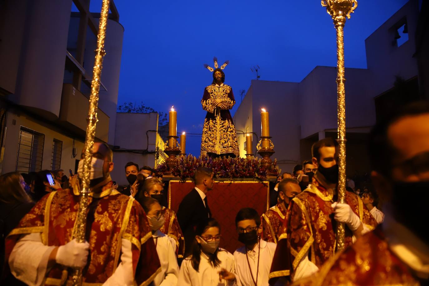 Los vía crucis de la Providencia y la Redención en Córdoba, en imágenes