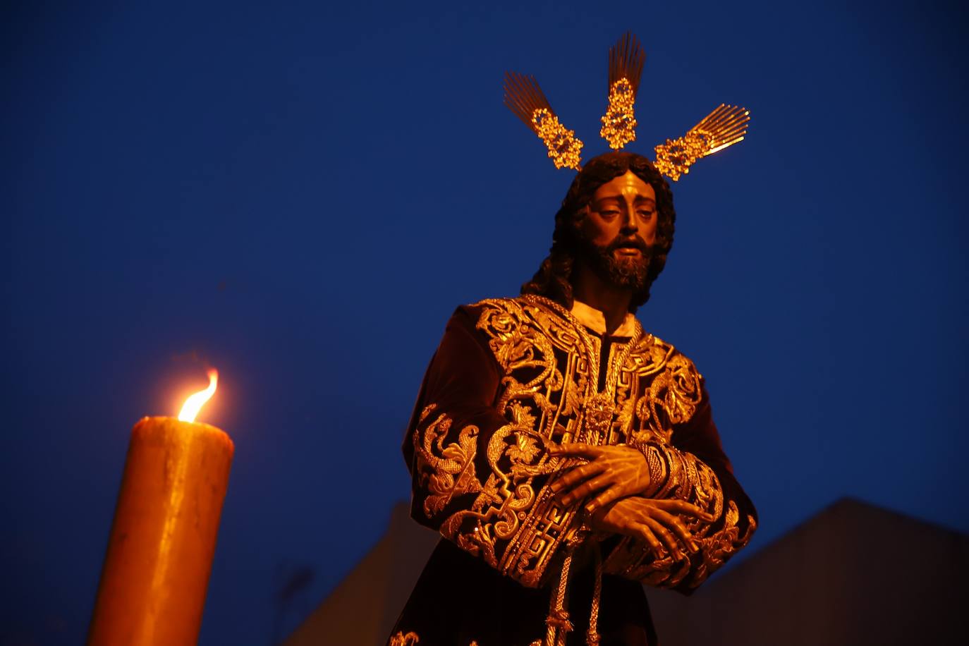 Los vía crucis de la Providencia y la Redención en Córdoba, en imágenes