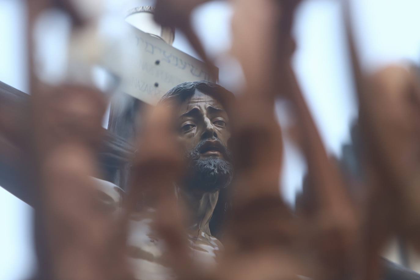 Los vía crucis de la Providencia y la Redención en Córdoba, en imágenes