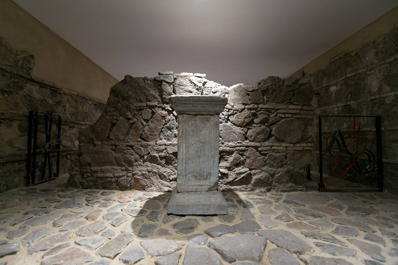 Las obras de la iglesia de Santa Eulalia, en imágenes