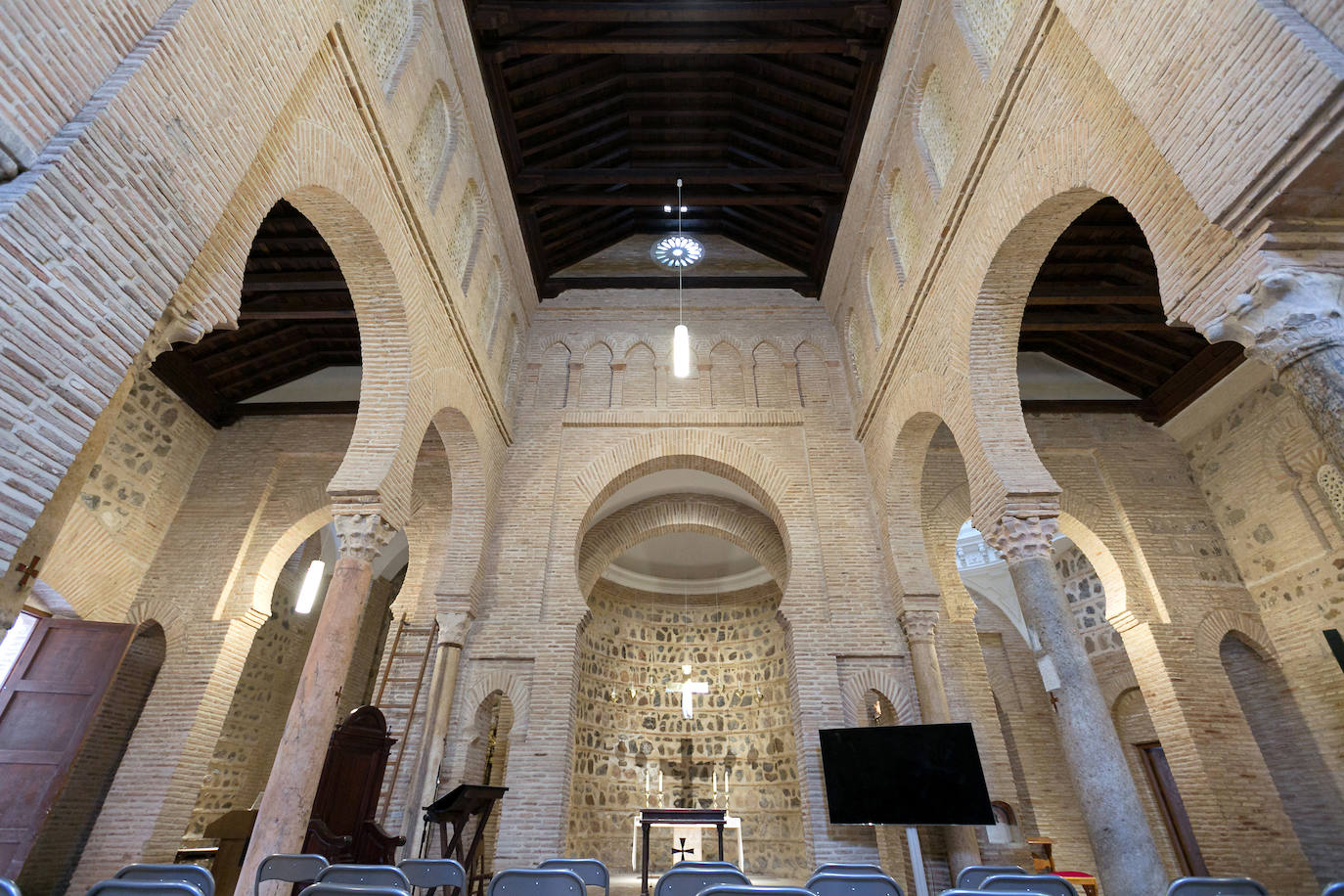 Las obras de la iglesia de Santa Eulalia, en imágenes