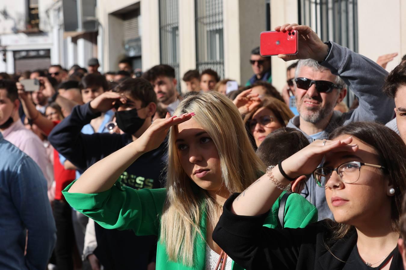 La vibrante salida de la Borriquita en el Domingo de Ramos de Córdoba, en imágenes