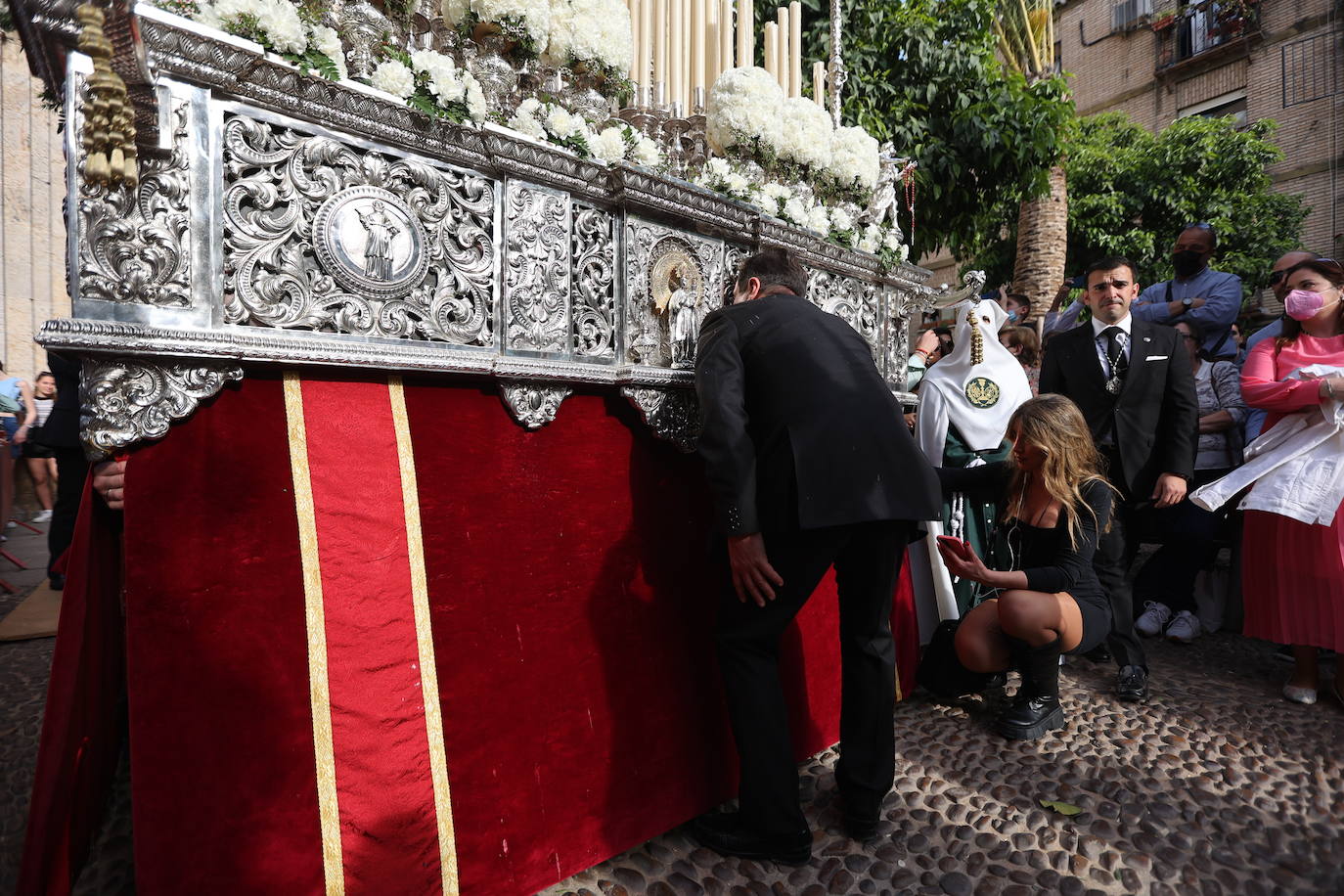 La hermandad del Huerto ilumina Córdoba el Domingo de Ramos