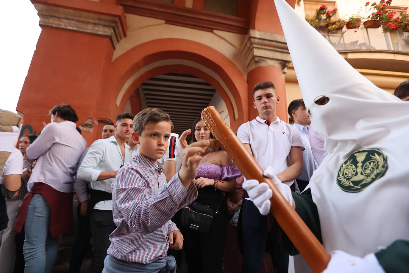 La hermandad del Huerto ilumina Córdoba el Domingo de Ramos