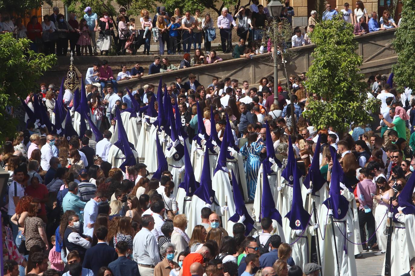 El imágenes, el Rescatado reparte su gracia el Domingo de Ramos en Córdoba