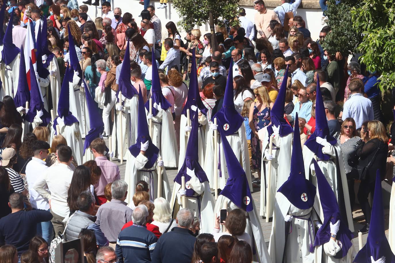 El imágenes, el Rescatado reparte su gracia el Domingo de Ramos en Córdoba