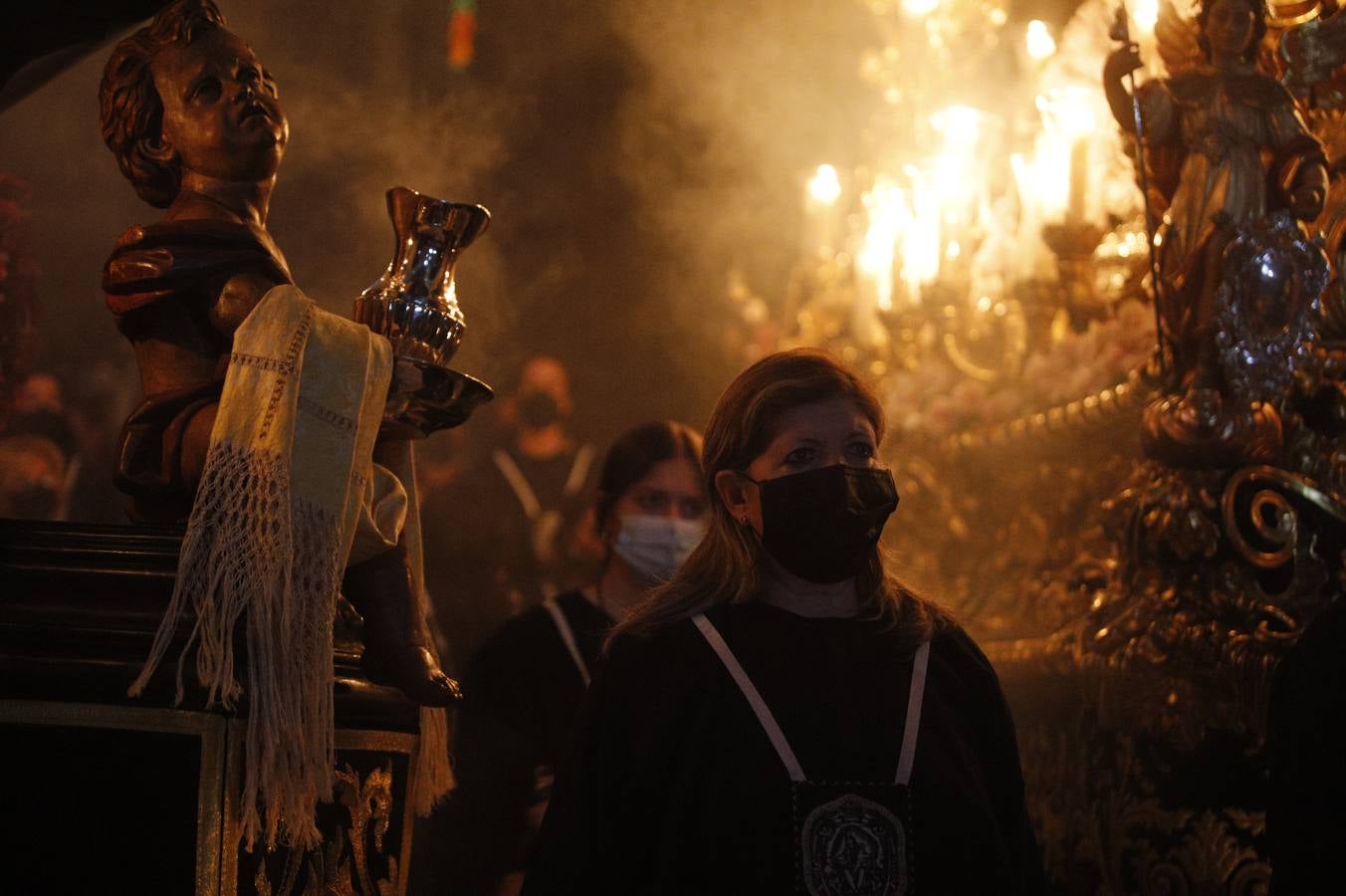 Las sobrias imágenes de Ánimas en el interior de San Lorenzo este Lunes Santo