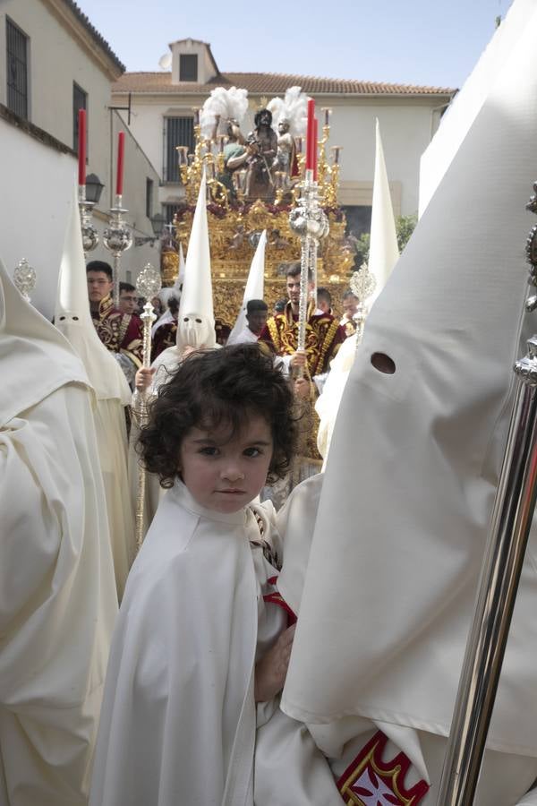 Lunes Santo | Bulla, devoción y todo un barrio tras la Merced de Córdoba, en imágenes