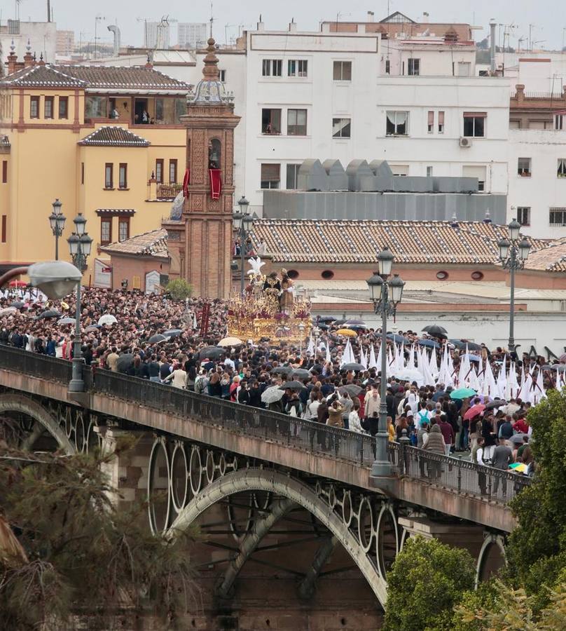 Estación de penitencia de San Gonzalo. MANUEL GÓMEZ