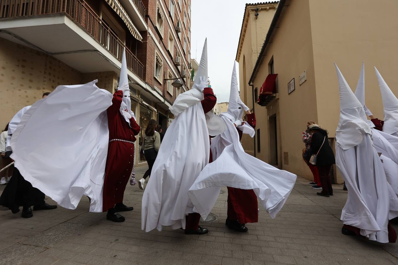 Lunes Santo | Tristeza en San Nicolás, la lluvia impide la salida de la Sentencia