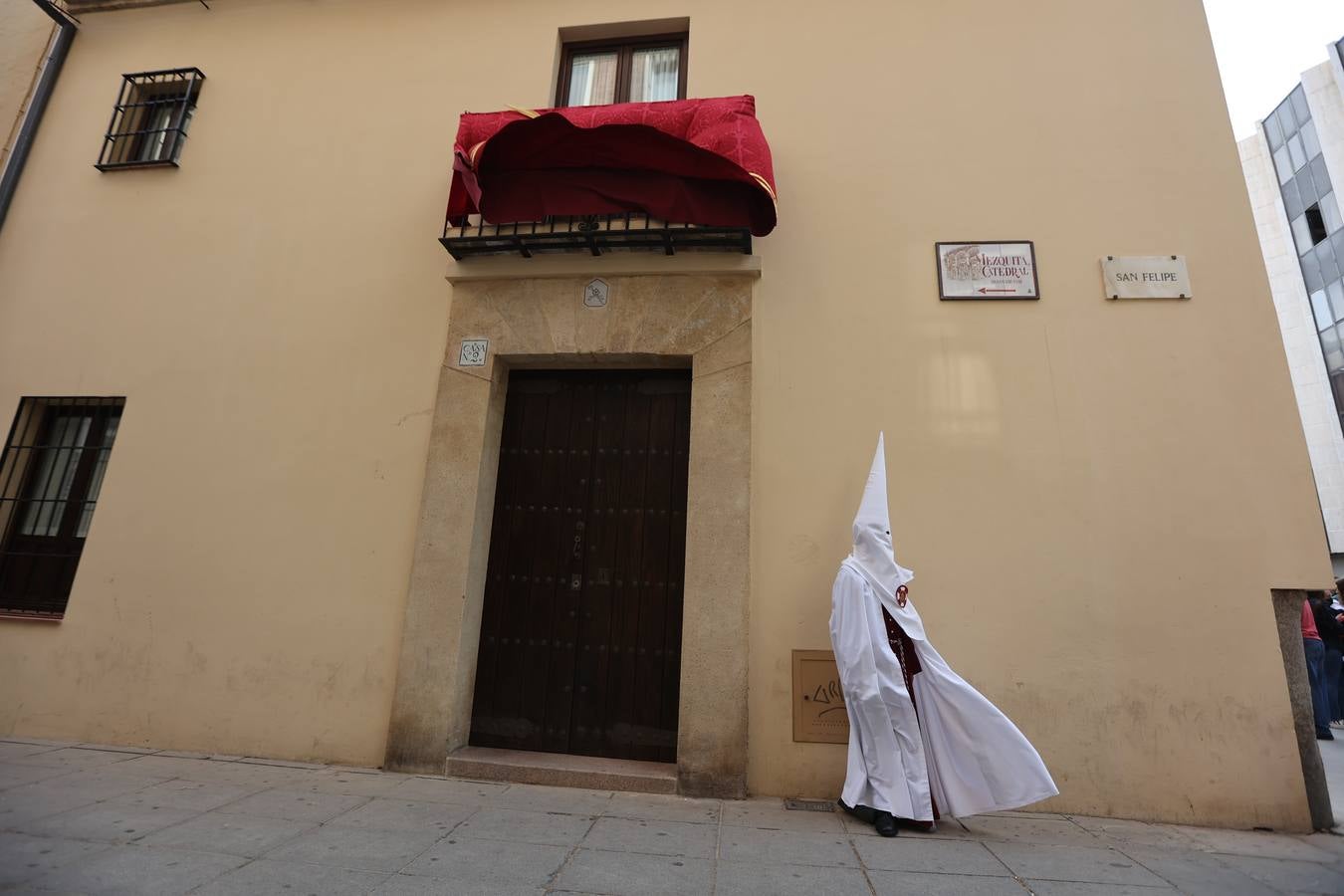 Lunes Santo | Tristeza en San Nicolás, la lluvia impide la salida de la Sentencia