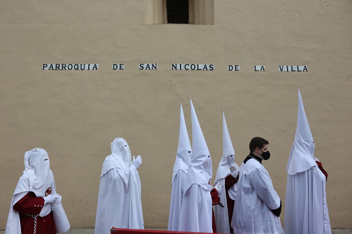 Lunes Santo | Tristeza en San Nicolás, la lluvia impide la salida de la Sentencia