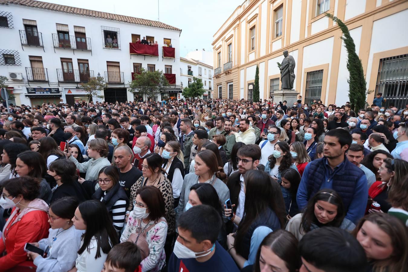 Lunes Santo | La mística salida del Via Crucis de Córdoba, en imágenes