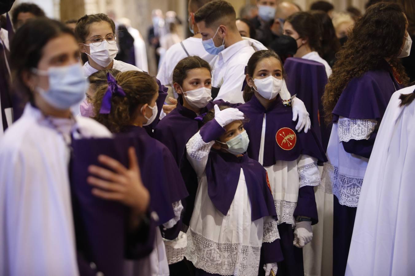 Martes Santo | Tristeza en la Catedral por la suspensión de la Agonía de Córdoba, en imágenes