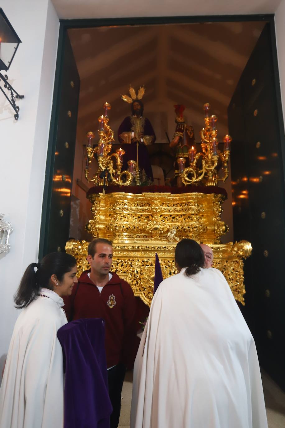 Martes Santo | La pena del Císter de Córdoba tras la suspensión, en imágenes