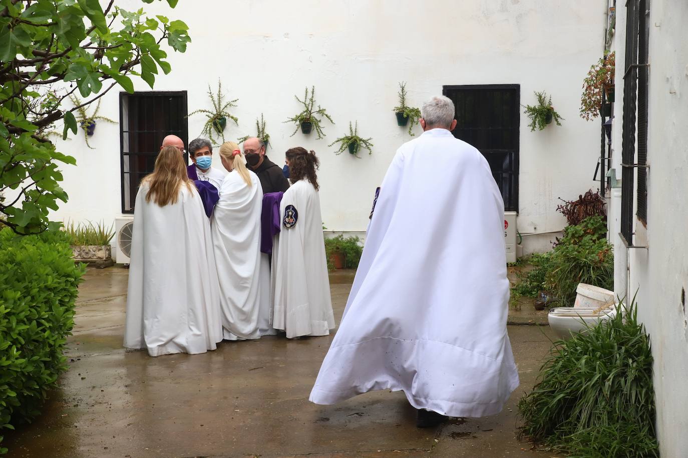 Martes Santo | La pena del Císter de Córdoba tras la suspensión, en imágenes