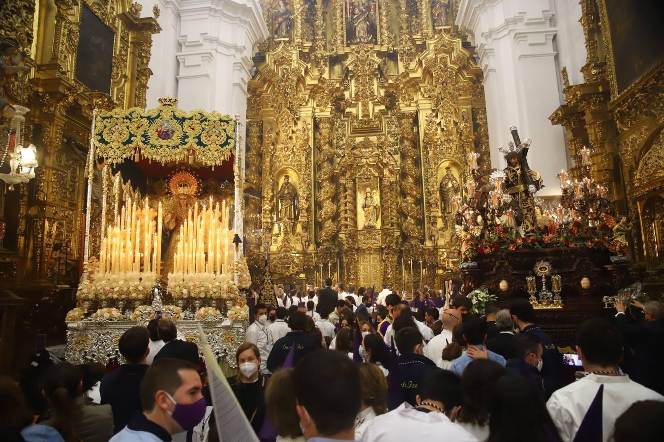 Todas las imágenes del Martes Santo de la Semana Santa de Córdoba 2022