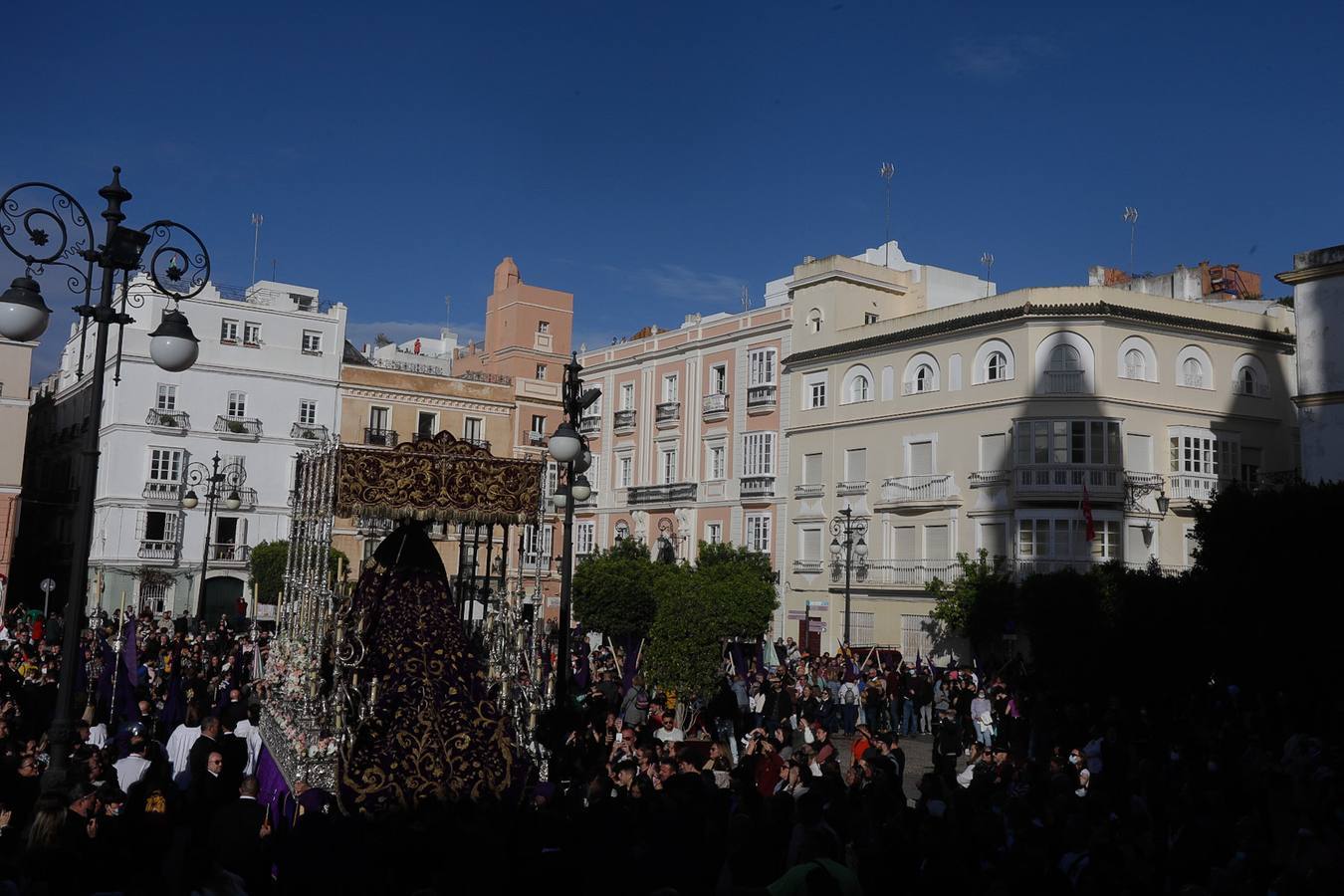 Fotos: Columna, el Martes Santo en Cádiz