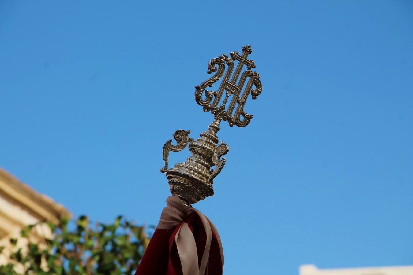 El Puerto desborda su emoción durante el Martes Santo