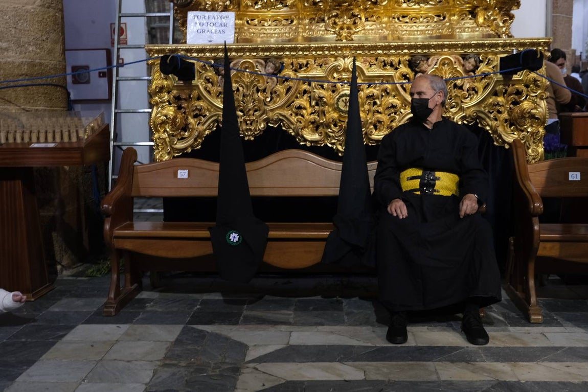 Fotos: Sanidad el Martes Santo en Cádiz
