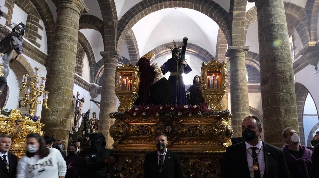 Fotos: Sanidad el Martes Santo en Cádiz