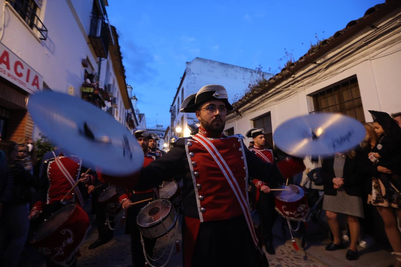 Miércoles Santo | La sublime salida de Pasión en Córdoba, en imágenes