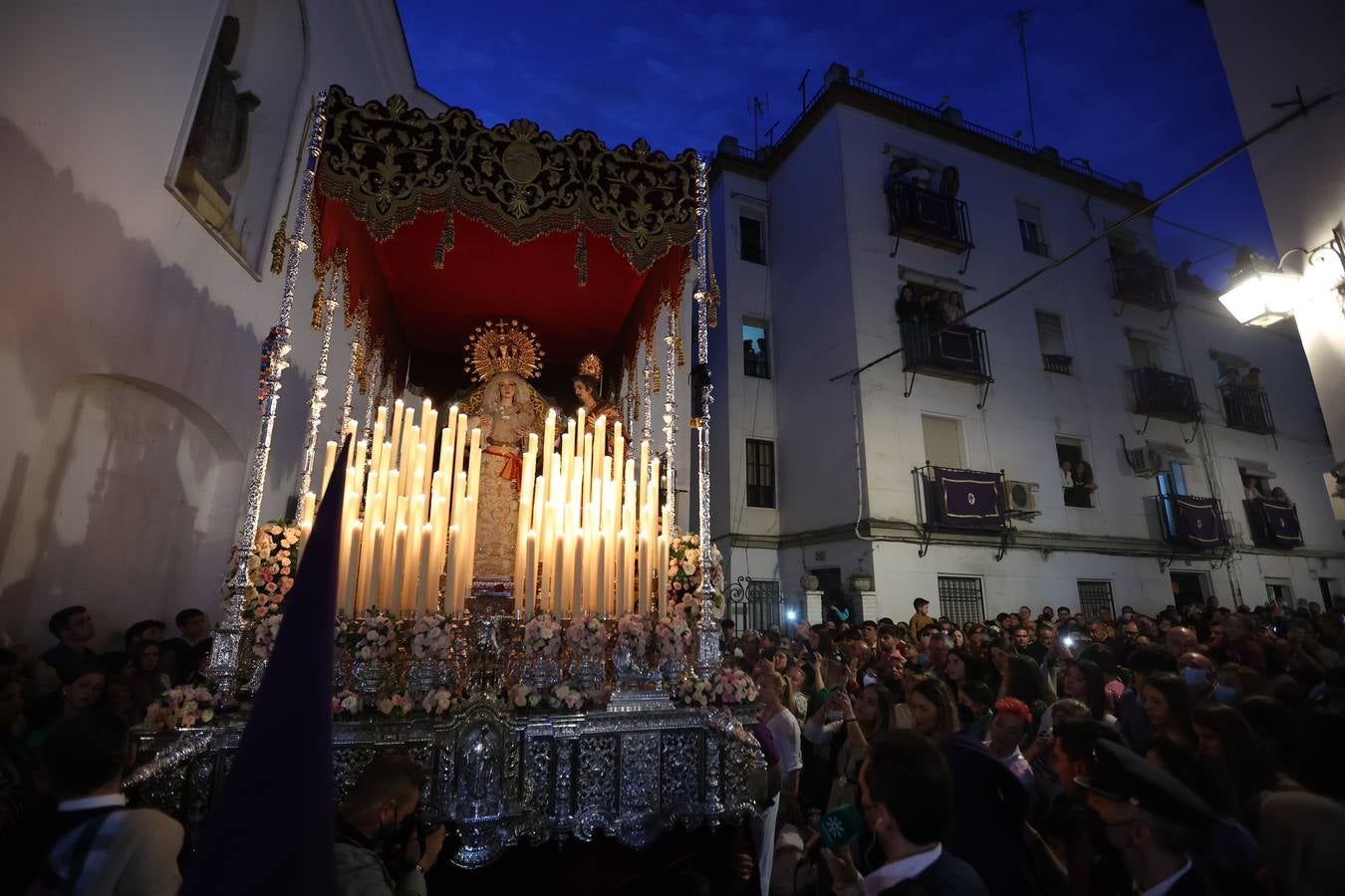 Miércoles Santo | La sublime salida de Pasión en Córdoba, en imágenes