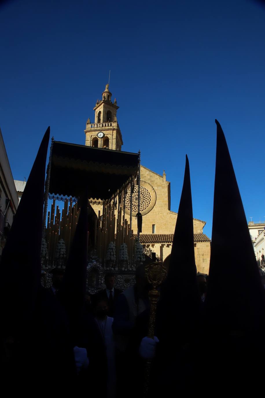 Miércoles Santo | La bella salida del Calvario de Córdoba, en imágenes