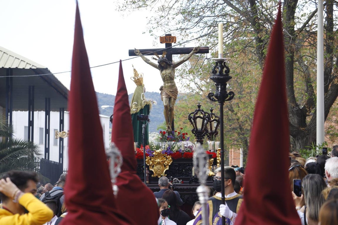 Miércoles Santo | La vibrante salida de la Piedad de Córdoba, en imágenes